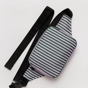 BAGGU: Lilac Candy Striped Puffy Fanny🍬